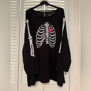 Torrid skeleton long sleeve shirt size 6X